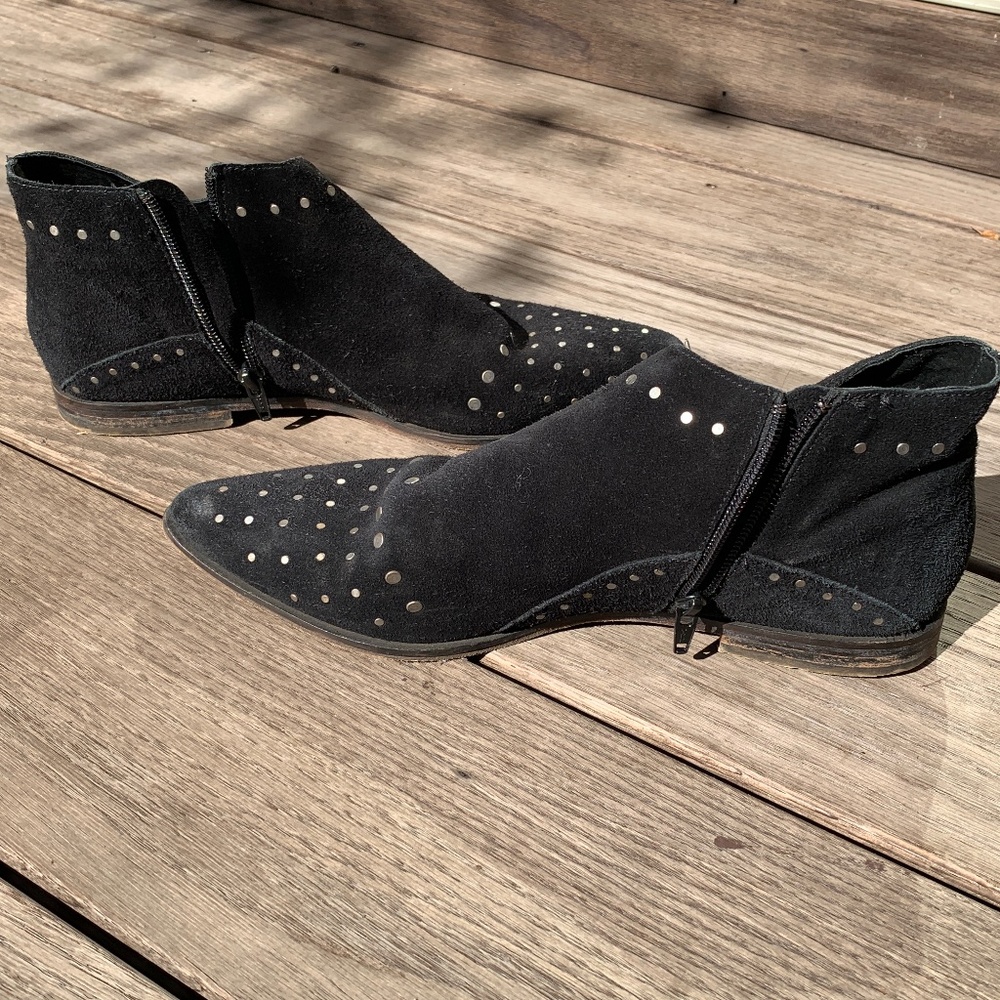 Free People Aquarian Black Suede Metal Studded Zip Ankle Boots SZ39 (like 8 1/2)